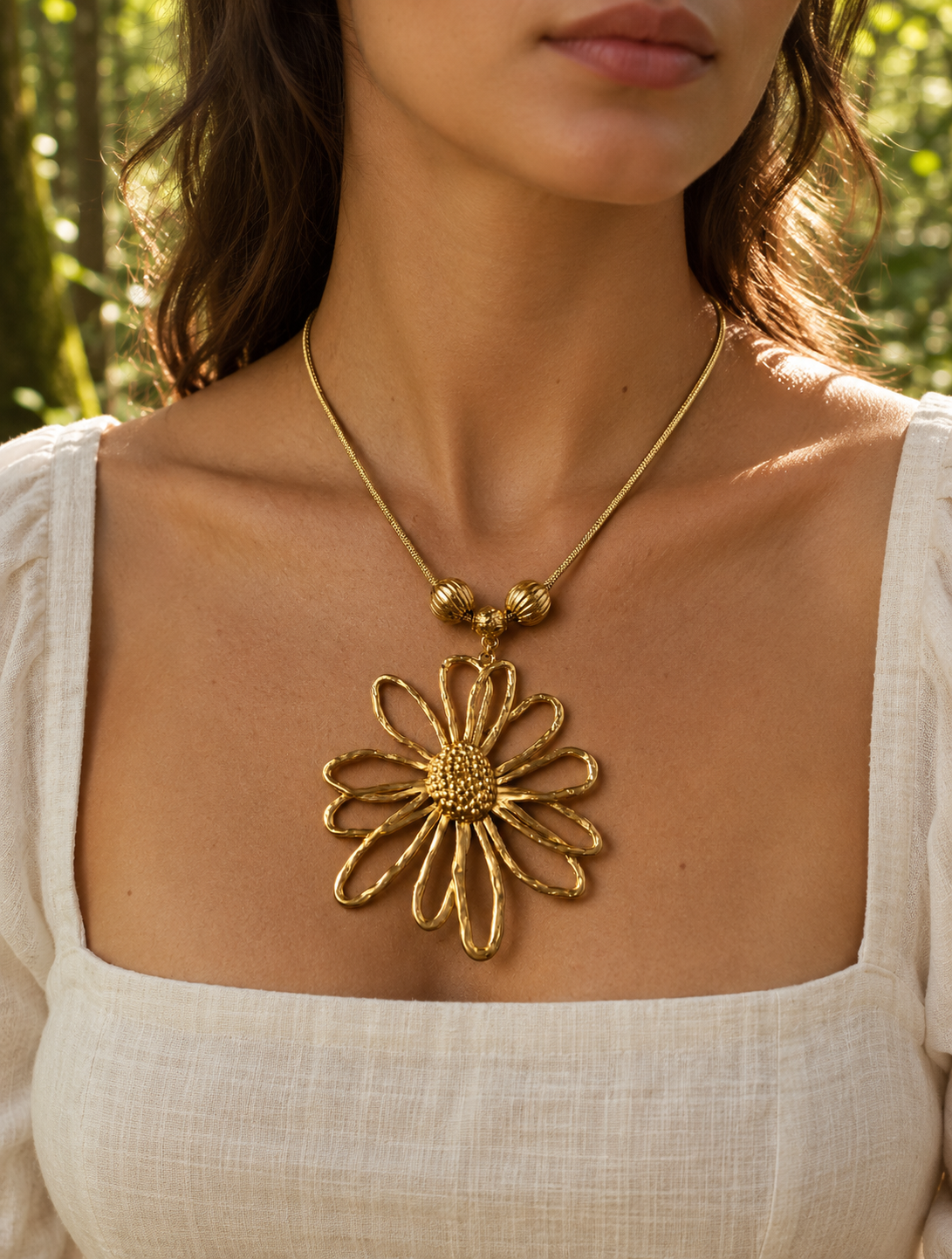 Daisy Flower Necklace | Golden Bloom Statement Necklace