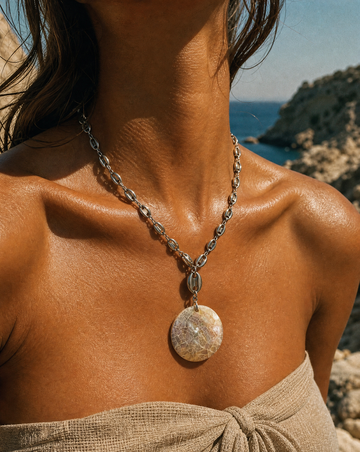 Coastal Glow Shell Necklace | Resort Jewelry